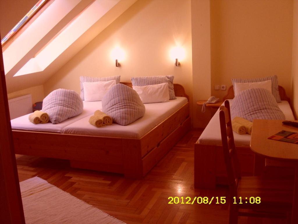 Korona Szallo Hotel Nagykanizsa Habitación foto
